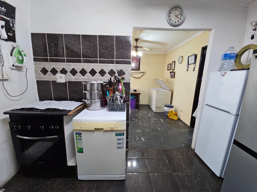 4 Bedroom Property for Sale in Beacon Valley Western Cape